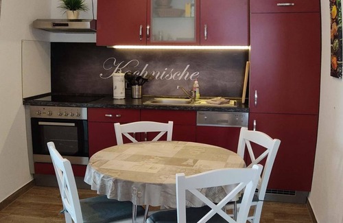 Altenberg Apartment | Vacation apartment "Zum Ausblick" - apartment/apartment, shower, WC, living room/bedroom