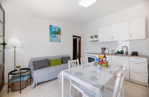 Guime Apartment | Vacation 'Aurora' with Mountain View, Private Pool and Private Terrace