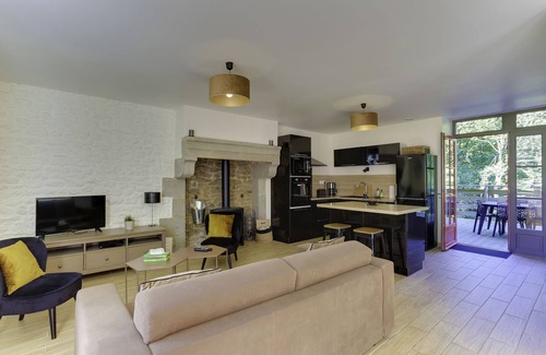 Epiniac House | Vacation home 15 min from the sea between Mont St Michel and Saint Malo (to starboard)