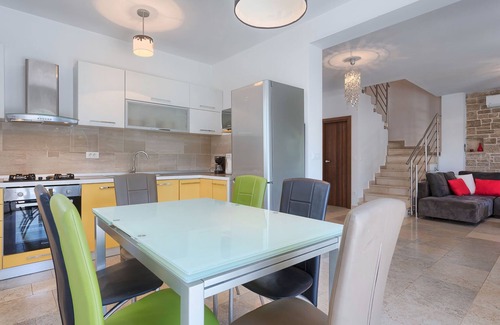 Belavici House | Vacation home Bella by Interhome