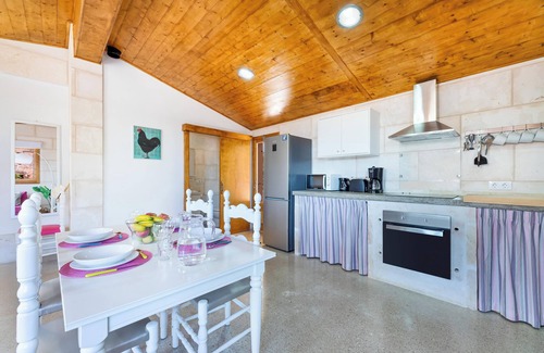 Muro House | Vacation Home "Biniaco" with Private Pool, 2 Private Terraces & Wi-Fi