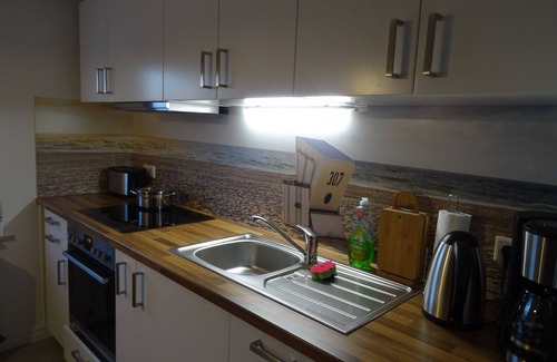 Friedrichskoog House | Vacation home Deichdiamant, quietly located directly at the harbor behind the dike