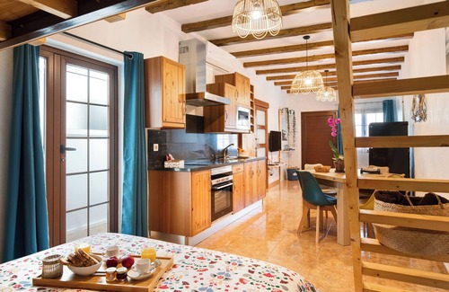 El Golfo House | Vacation Home 'El Rinconcito De Jess' with Wi-Fi and Air Conditioning