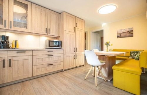 Varel House | Vacation home Hafenkoje Vareler Hafen - your retreat by the North Sea