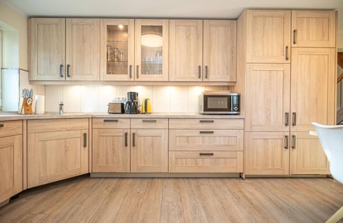 Varel House | Vacation home Hafenkoje Vareler Hafen - your retreat by the North Sea