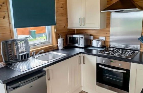 Kinross House | Vacation home Loch Leven Lodge 3 in Kinross - 4 persons, 2 bedrooms