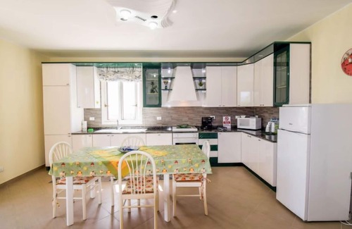 Floridia House | Vacation home Orange by Interhome