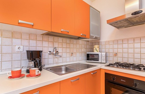 Pican House | Vacation home Sonja by Interhome