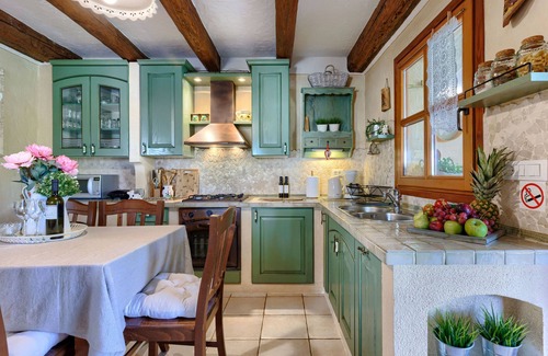 Dracevac House | Vacation home Valy by Interhome