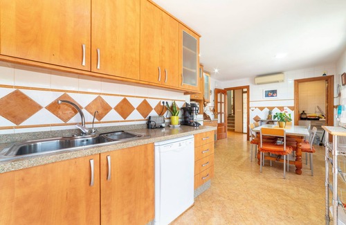 Pechina House | Vacation Home "Villa Mansa" with Mountain View, Private Pool & Wi-Fi