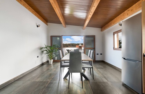 Santa Maria de Guia de Gran Canaria House | Vacation Home 'Vv El Mirador' with Sea View, Wi-Fi and Air Conditioning