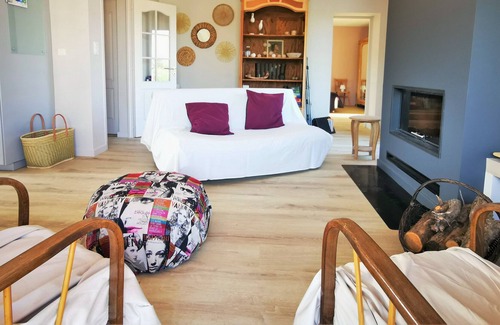 Chamaret House | Vacation home with fenced garden and secure swimming pool