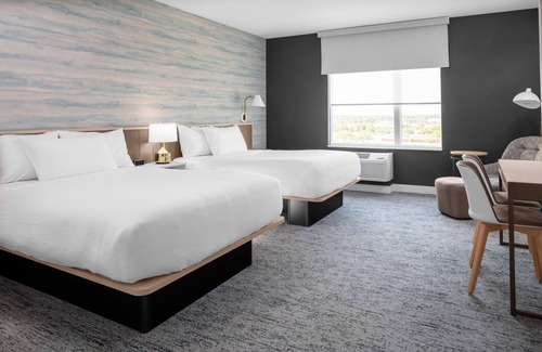 Clearwater Hotel | Vacation is Calling! Free Breakfast, Free Parking, Pet-friendly Property, Pool