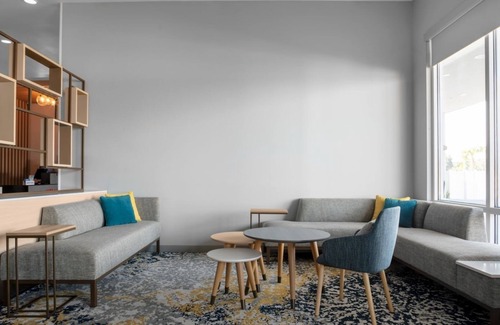 Clearwater Hotel | Vacation is Calling! Free Breakfast, Free Parking, Pet-friendly Property, Pool