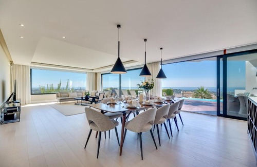 New Golden Mile Villa | VACATION MARBELLA I Villa Paraiso The View, Infinity Heated Pool, Sea View, 24-7 security, Golf Courses