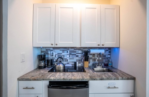 Paradise Lakes Apartment | Vacation Nude! Paradise Lakes Clothing Optional M5!