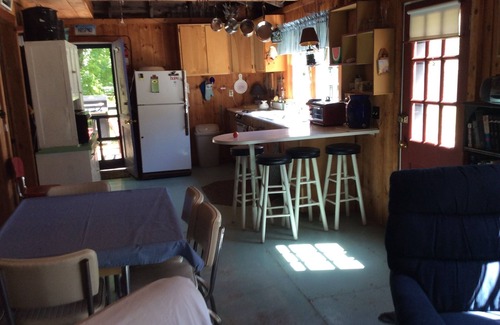 Hope Cottage | Vacation on a beautiful lake in Maine Convenient location to the coast of Maine.