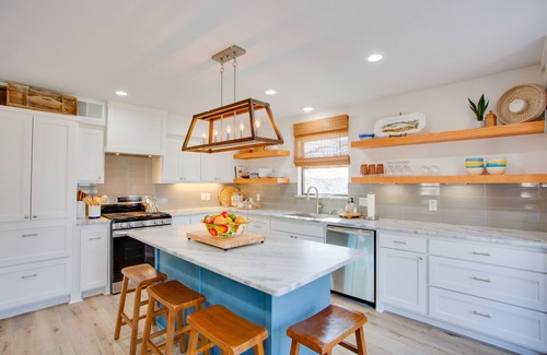 Pottsboro House | Vacation Rental at Lake Texoma, 5 Min Walk!