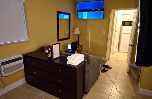 Lauderdale Lakes House | Vacay inn