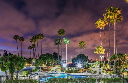 Costa Mesa Hotel | Vagabond Inn Costa Mesa