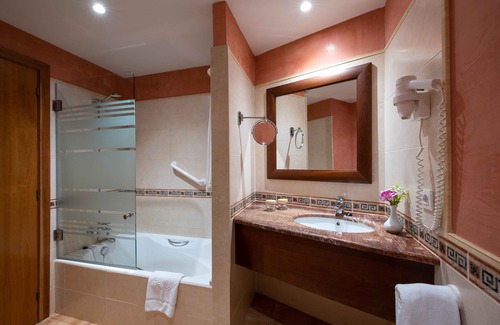 Cala'n Bosch Hotel | Valentin Star Menorca - Adults Only
