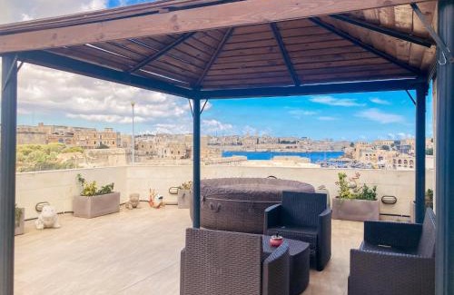 Kalkara Apartment | Valletta and Grand Harbour Lookout
