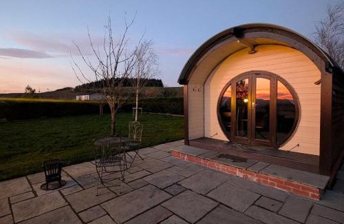 Rhayader House | Valley View Pod