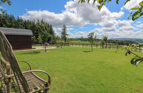 Rhayader House | Valley View Pod