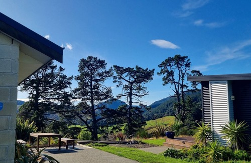 Hira Apartment | Valley Views - rural studio unit