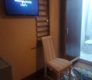 Germiston House | Valleycenter guest lodge