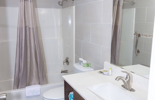 Bellflower Hotel | Value Inn Bellflower