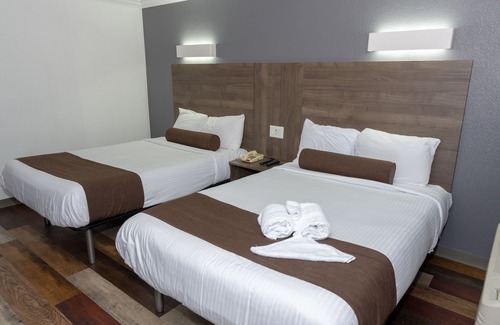 Bellflower Hotel | Value Inn Bellflower