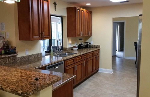 Connors House | Vanderbilt Beach Naples Waterfront Home Close to Ritz Hotel