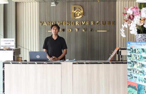 Vang Vieng Hotel | Vang Vieng Rivercube Hotel