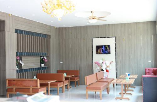 Vang Vieng Hotel | Vang Vieng Rivercube Hotel