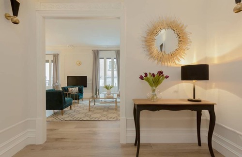 Jeronimos Apartment | Vanrays - Salamanca/Parque del Retiro-New luxury apartment.