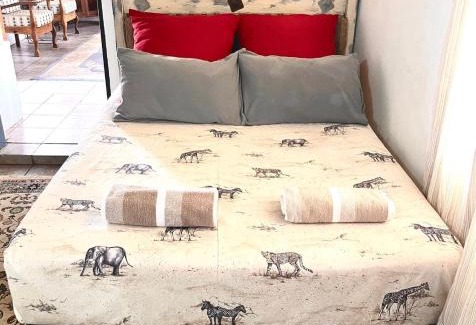 Groenvlei Apartment | Vanross Self Catering Accommodation