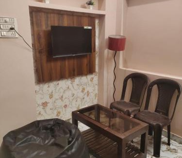 Mahmoorganj House | Varanasi Holiday Stay