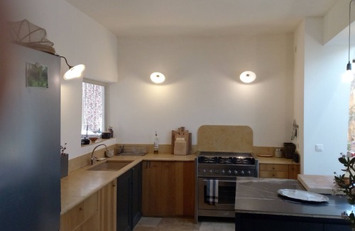 Saint-Quentin-la-Poterie House | Vast village house, swimming pool 12x4, land 700 m2
