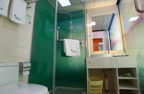 Jinshan Hotel | Vatica Shanghai Jinshan District Jinshan Guojishangmaocheng Weihong Road Hotel