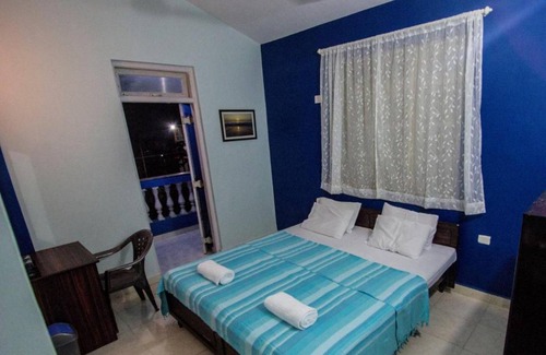 Fatrade Cabin | Veeniola Holiday Home Twin Room with View 1