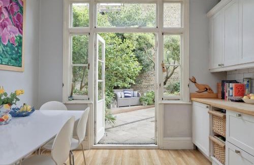 Tooting House | Veeve - Stylish Stapleton