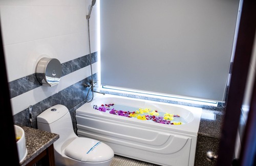 Ong Lang Hotel | Vela Phu Quoc Resort