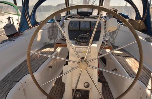 Belem Boat Rental | Veleiro Oceanico de 12 m