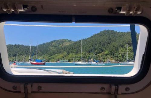 Costa Verde Boat Rental | Veleiro Tétis Ubatuba
