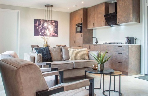 Ede Ski Chalet | ✓ Veluwehoeve at Bospark Ede ✓ Holiday home for 4 people ✓ Located in Ede (Gelderland) ✓ Holiday resort in the Veluwe region ✓ Book directly at the resort