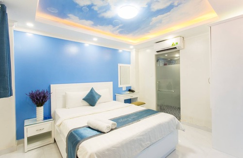 Binh Chanh Hotel | Venice Hotel