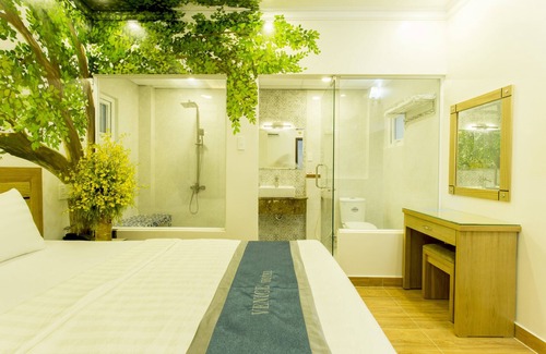 Binh Chanh Hotel | Venice Hotel