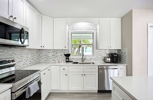 South Venice House | Venice Paradise: Beach & Fossil Fun