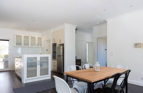 Ventnor House | Ventnor Cosy Homestead - the perfect retreat for your next holiday